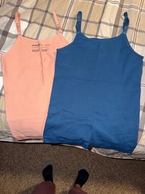 Shapermint Peach and Blue Essentials Scoop Neck